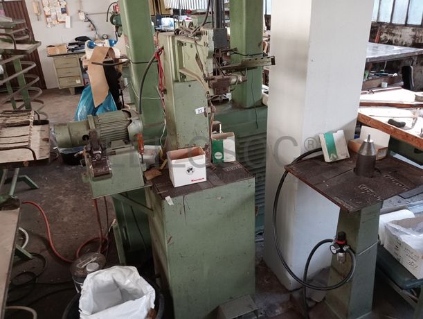 Máquinas e Equipamentos para a Indústria do Calçado