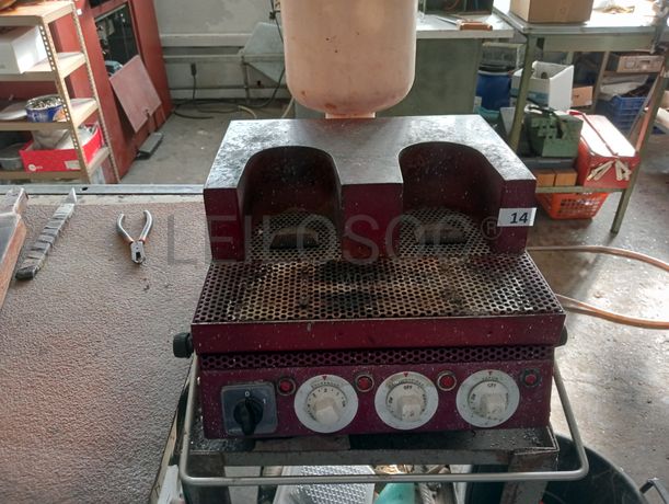 Máquinas e Equipamentos para a Indústria do Calçado