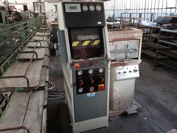 Máquinas e Equipamentos para a Indústria do Calçado