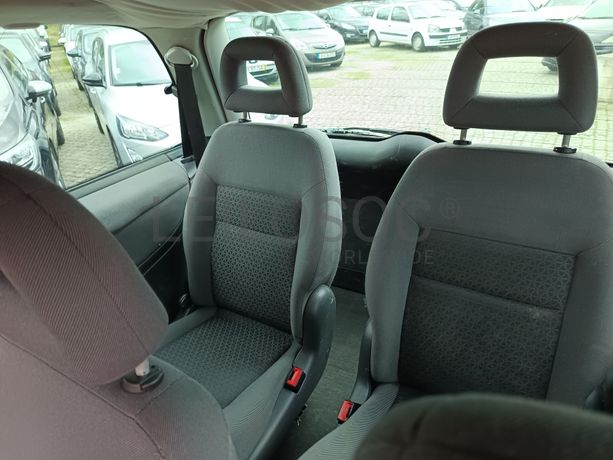 Ford Galaxy 1.9 TDI · Ano 2005