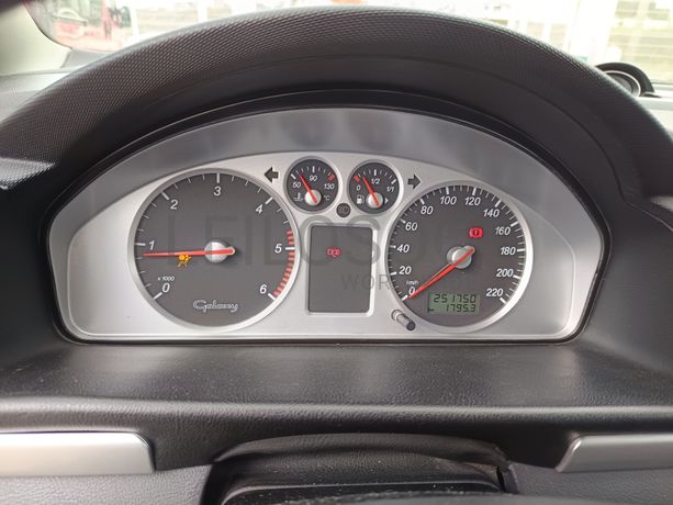 Ford Galaxy 1.9 TDI · Ano 2005