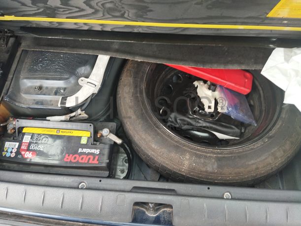 Volvo XC70 Cross Country · Ano 2004