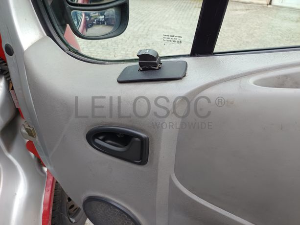 Renault Trafic · Ano 2006