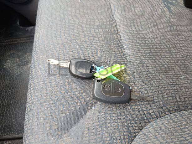 Renault Trafic · Ano 2006