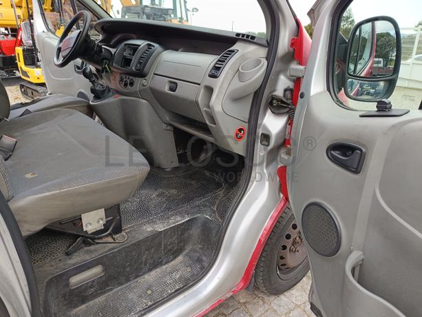 Renault Trafic · Ano 2006