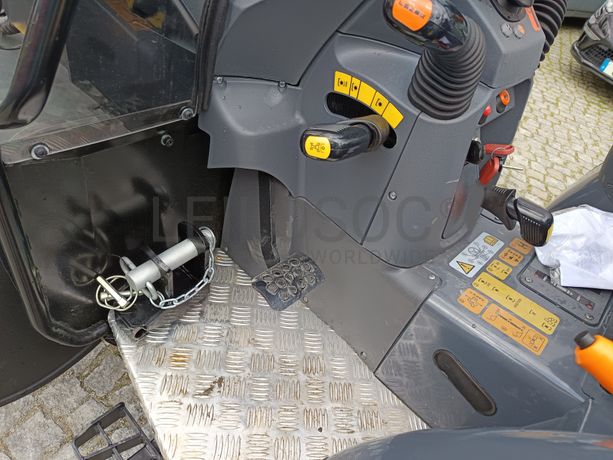 Trator Agrícola Lamborghini