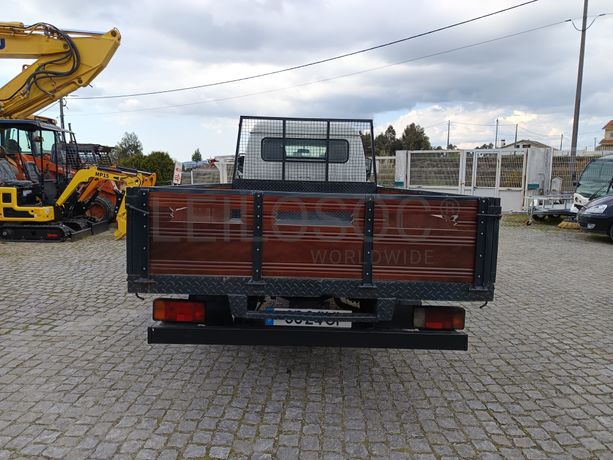 Toyota Dyna · Ano 2002