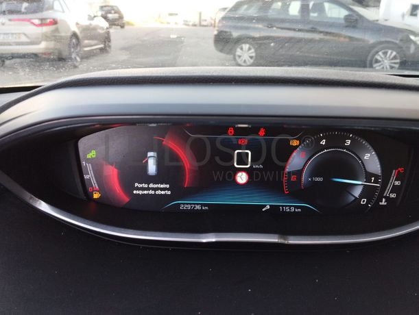 Peugeot 5008 · Ano 2017