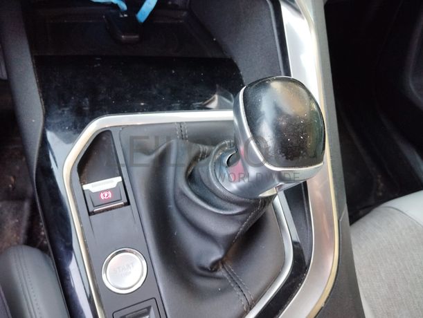 Peugeot 5008 · Ano 2017