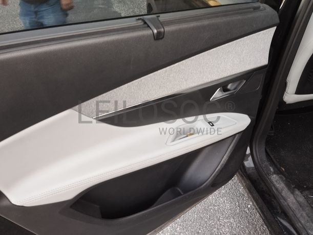 Peugeot 5008 · Ano 2017