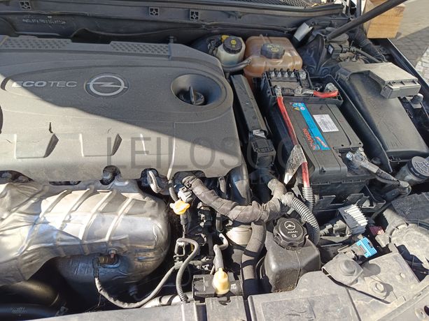 Opel Insígnia Sports Tourer 2.0 CDTI · Ano 2009