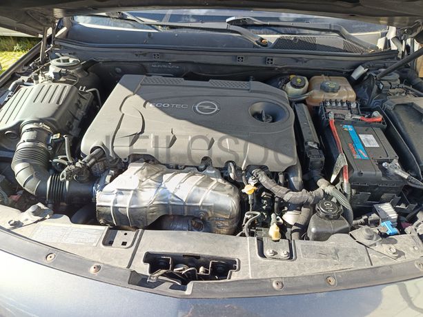 Opel Insígnia Sports Tourer 2.0 CDTI · Ano 2009