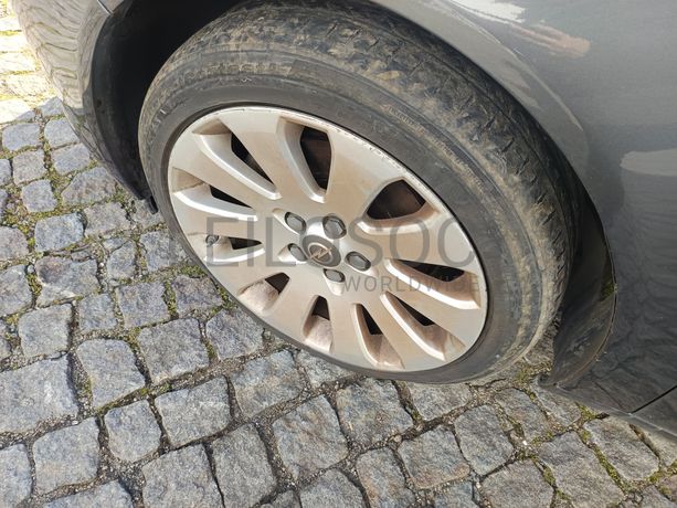 Opel Insígnia Sports Tourer 2.0 CDTI · Ano 2009