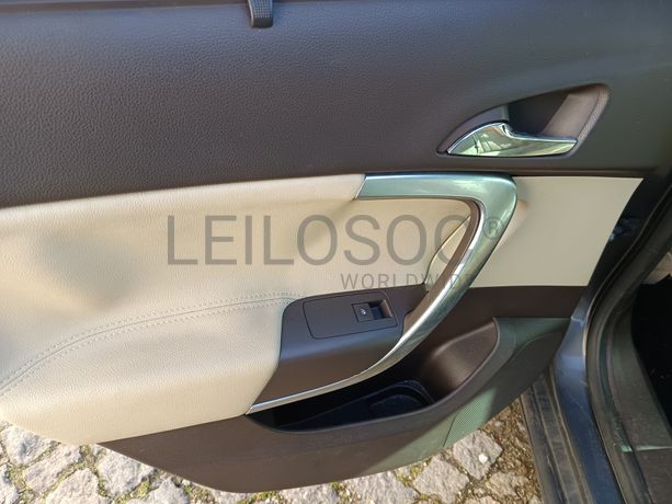 Opel Insígnia Sports Tourer 2.0 CDTI · Ano 2009