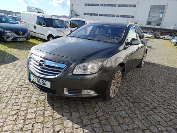 Opel Insígnia Sports Tourer 2.0 CDTI · Ano 2009