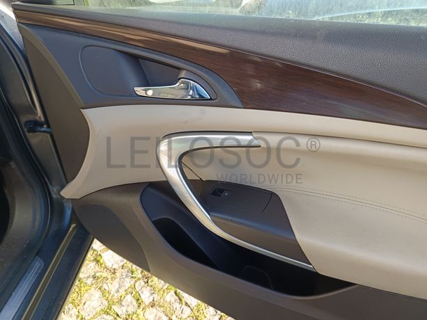 Opel Insígnia Sports Tourer 2.0 CDTI · Ano 2009