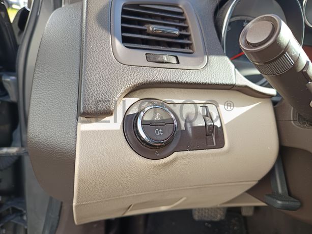 Opel Insígnia Sports Tourer 2.0 CDTI · Ano 2009