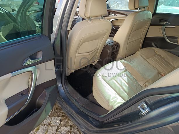 Opel Insígnia Sports Tourer 2.0 CDTI · Ano 2009