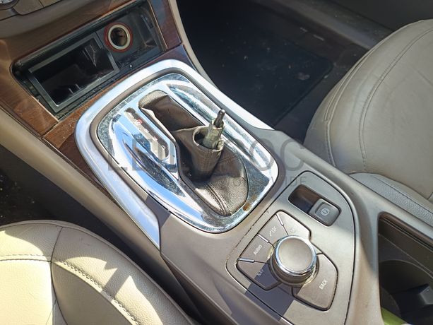 Opel Insígnia Sports Tourer 2.0 CDTI · Ano 2009