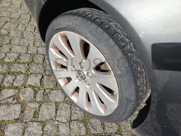 Opel Insígnia Sports Tourer 2.0 CDTI · Ano 2009