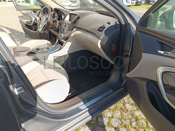 Opel Insígnia Sports Tourer 2.0 CDTI · Ano 2009