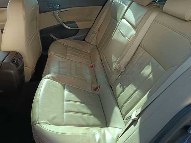 Opel Insígnia Sports Tourer 2.0 CDTI · Ano 2009