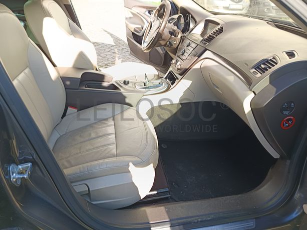 Opel Insígnia Sports Tourer 2.0 CDTI · Ano 2009