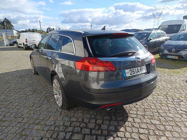 Opel Insígnia Sports Tourer 2.0 CDTI · Ano 2009
