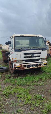 Nissan Diesel UD290