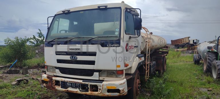 Nissan Diesel UD290