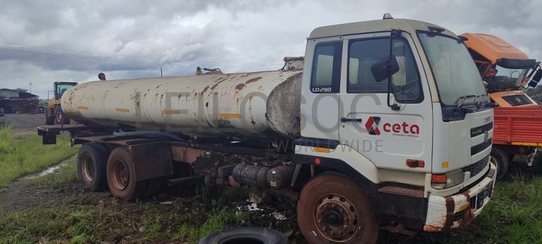 Nissan Diesel UD290