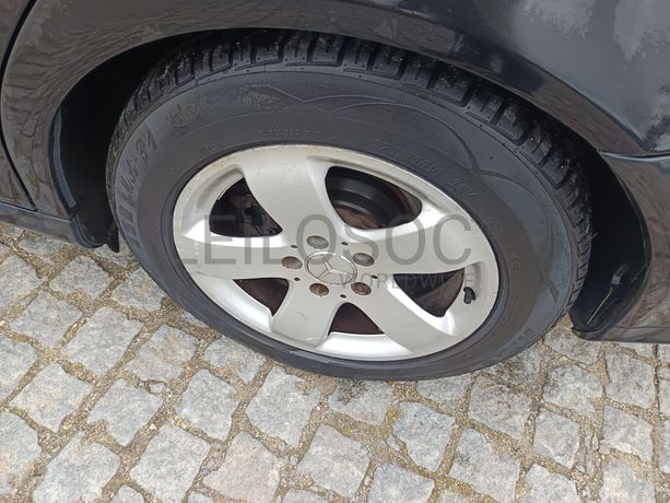 Mercedes-Benz E 220 · Ano 2004