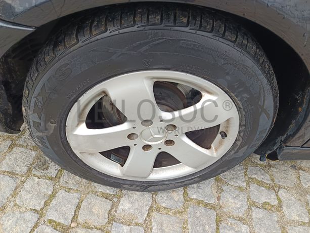 Mercedes-Benz E 220 · Ano 2004