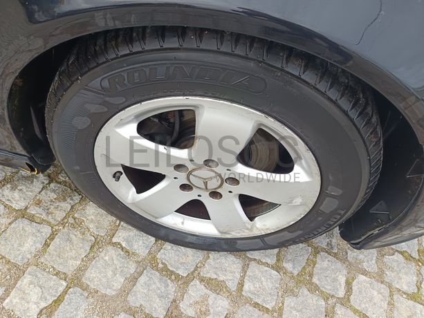 Mercedes-Benz E 220 · Ano 2004