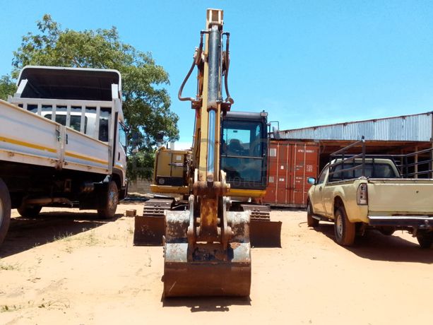 Escavadeira Caterpillar 307E