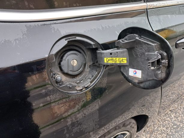 Peugeot 308 · Ano 2014