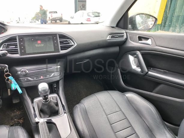 Peugeot 308 · Ano 2014