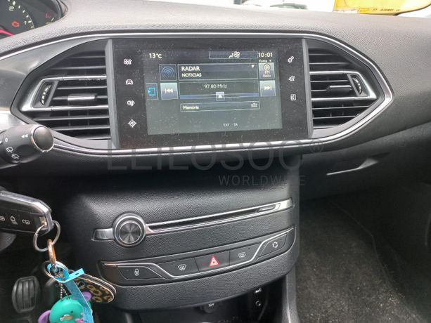 Peugeot 308 · Ano 2014