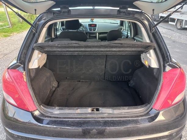 Peugeot 207 · Ano 2011