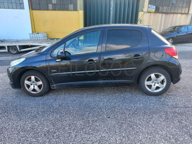 Peugeot 207 · Ano 2011