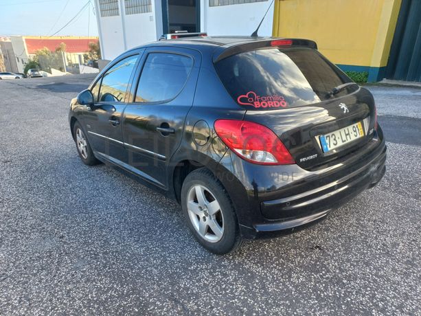 Peugeot 207 · Ano 2011