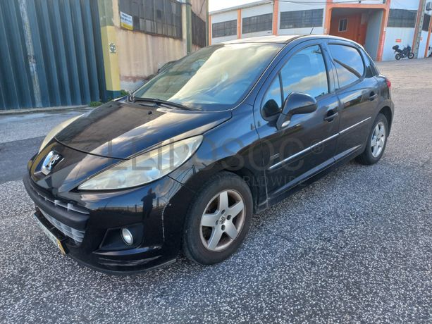 Peugeot 207 · Ano 2011