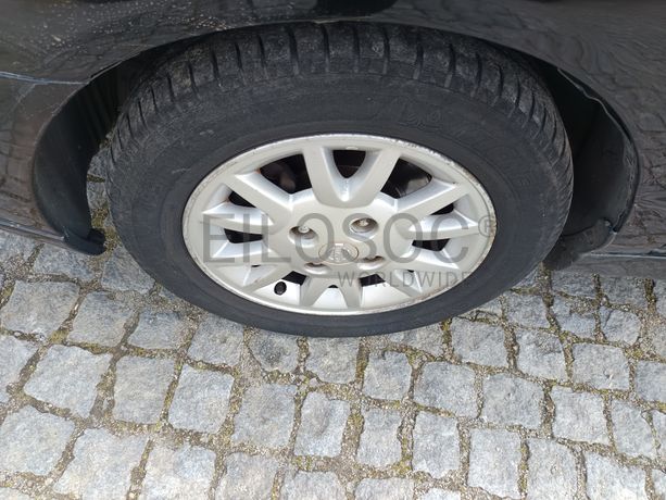 Nissan Primera · Ano 2000