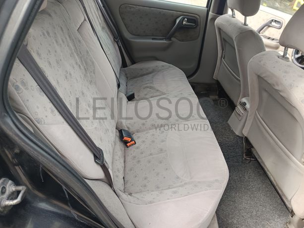 Nissan Primera · Ano 2000