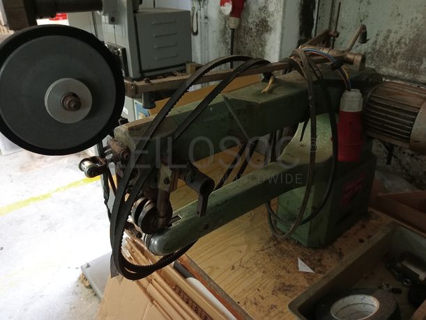 Martelo de Rebater Costuras · Máquina de Fita