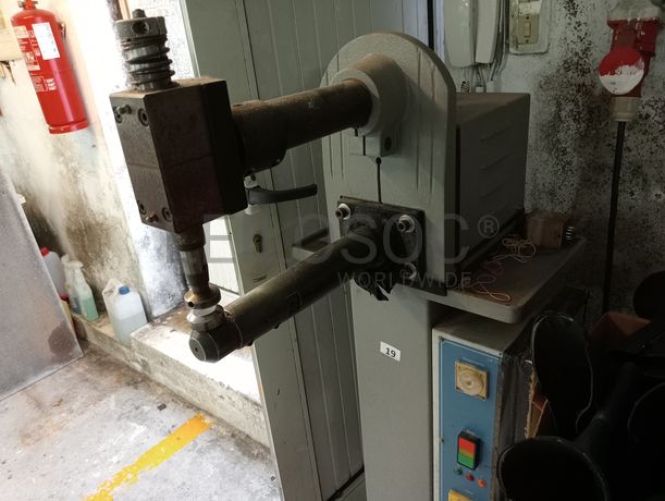 Martelo de Rebater Costuras · Máquina de Fita