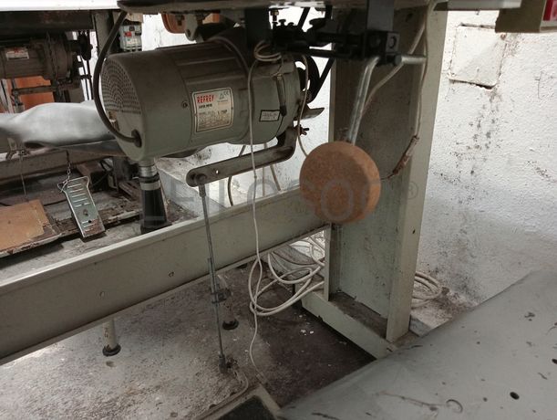 Máquinas de Coluna Alta · Máquinas de Zig-Zag