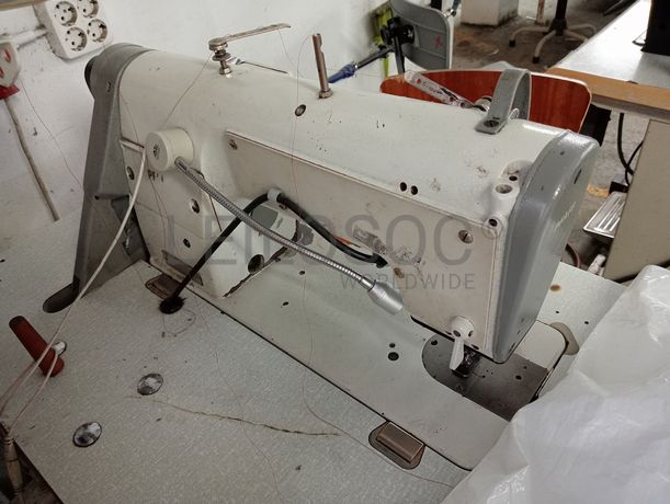 Máquinas de Coluna Alta · Máquinas de Zig-Zag