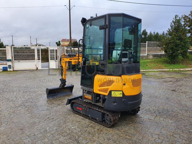 Mini Giratória Infront YFE16 · Ano 2022