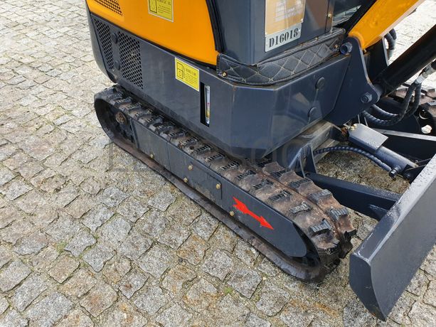 Mini Giratória Infront YFE16 · Ano 2022